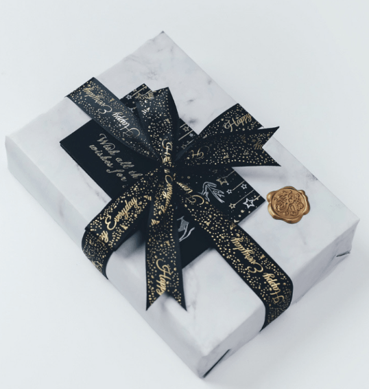 עטיפת מתנה מהודרת - Pomy Sport